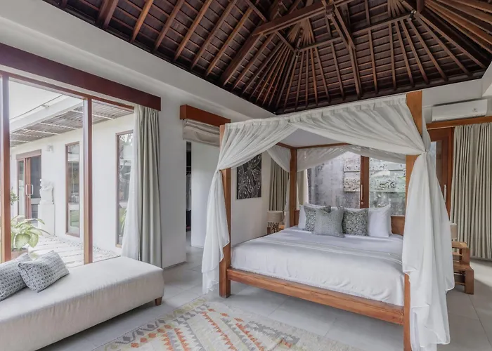 Chandra Bali * Seminyak (Bali)